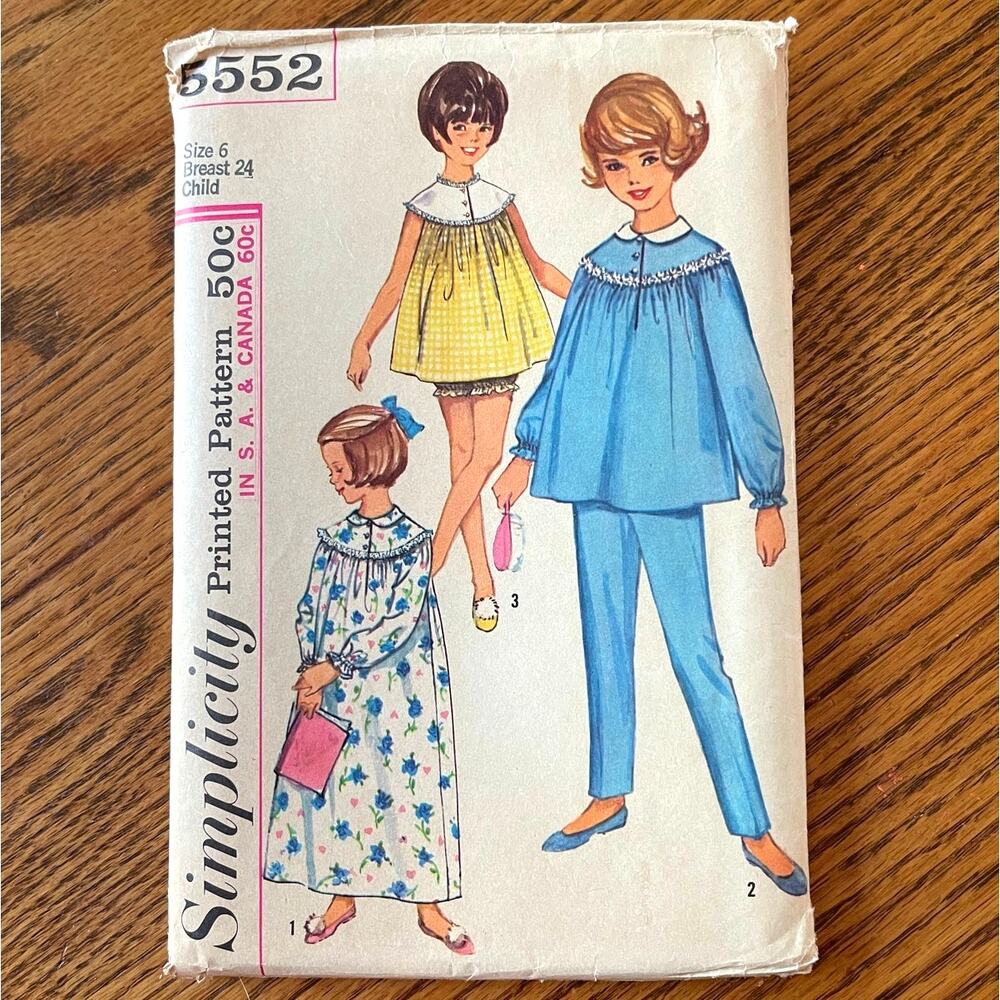 Vintage 1960s Simplicity 5552 Sewing Pattern Girls 6 Pajamas Nightgown COMPLETE